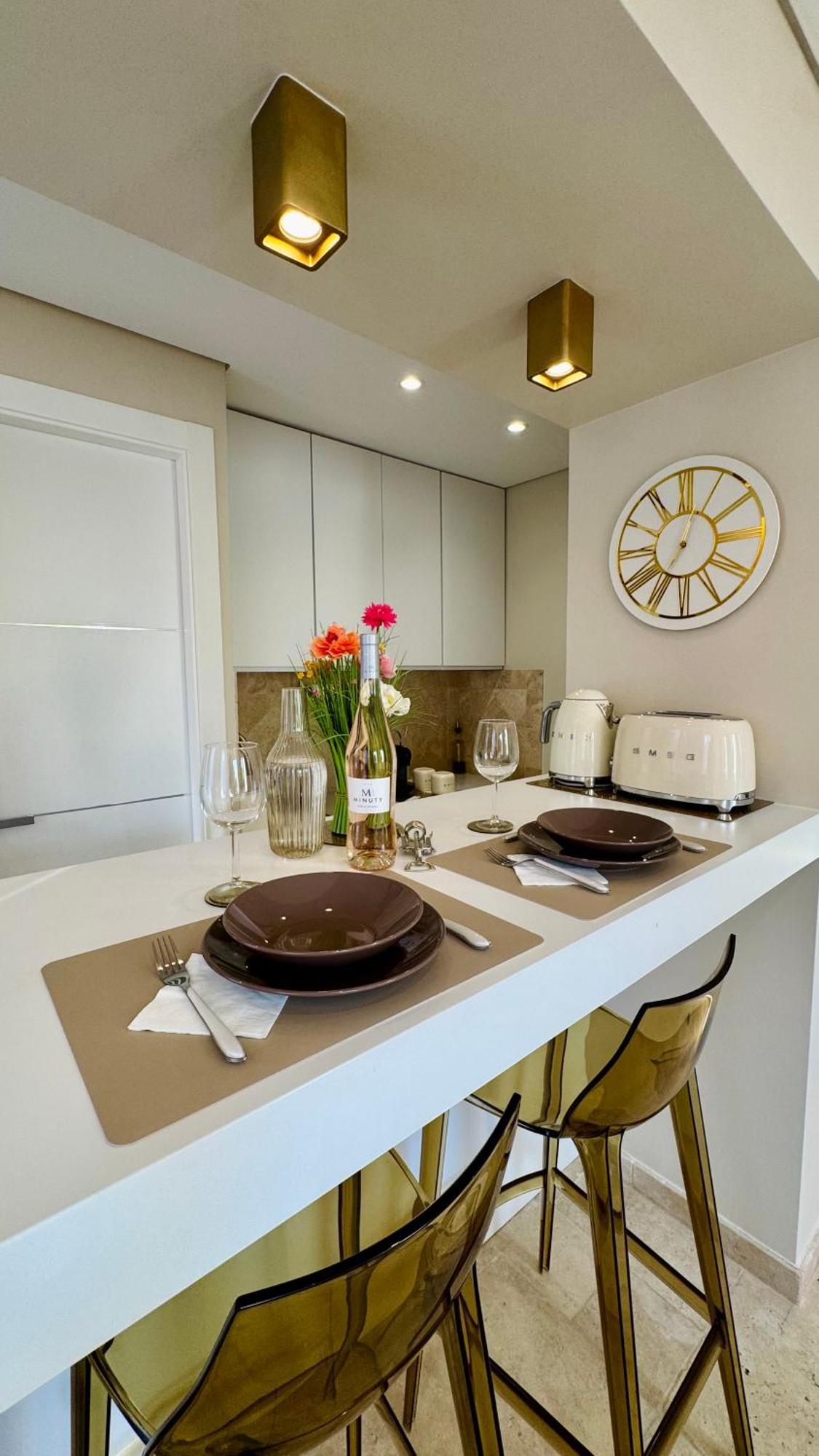 Studio Climatise, Terrasse, Parking Prive, 50M De La Plage Saint-Tropez Esterno foto